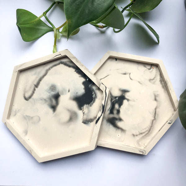 Set of 2 or 4 Marbled Jesmonite Coasters