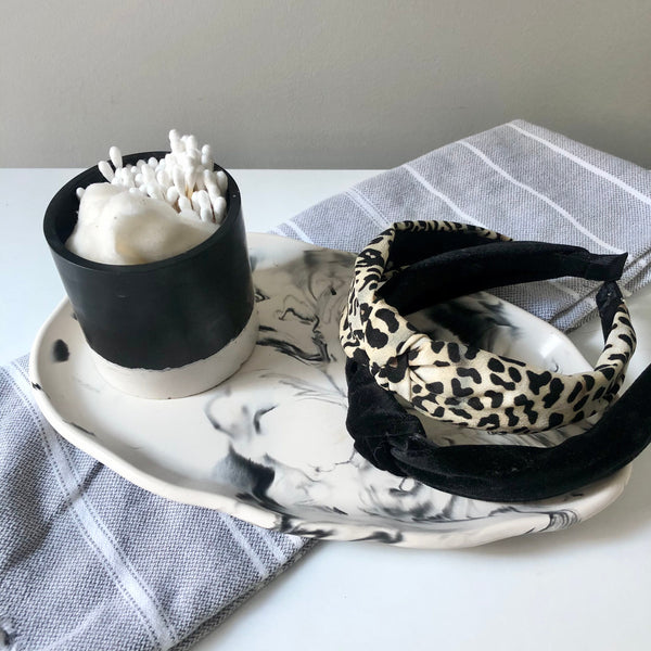 Marbled jesmonite oval tray