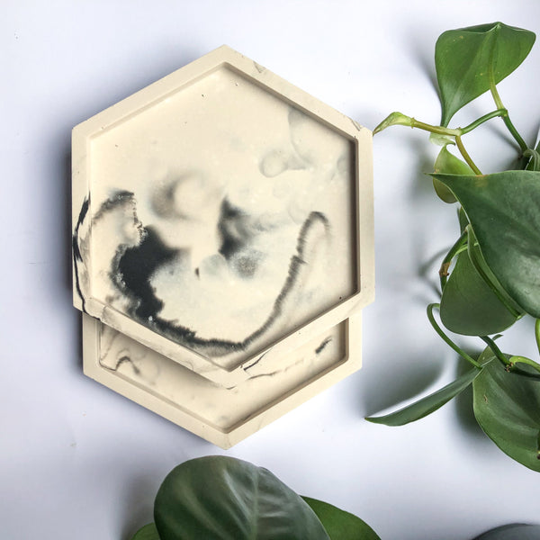 Set of 2 or 4 Marbled Jesmonite Coasters