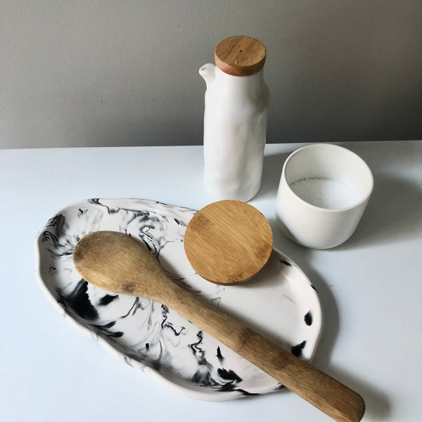 Marbled jesmonite oval tray