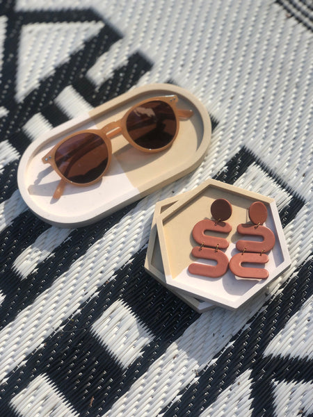 2-tone trinket tray Beige