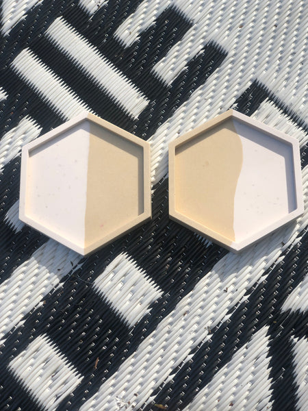 Set of 2 Beige Coasters