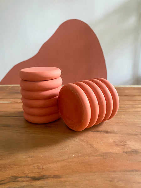 Bubble jar with lid