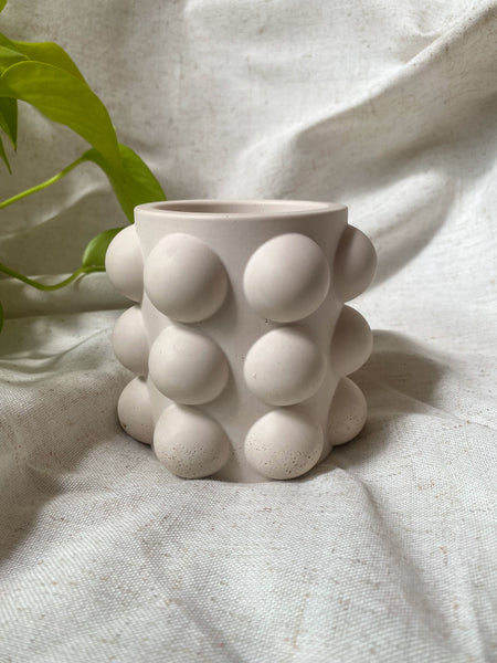 White bubble planter