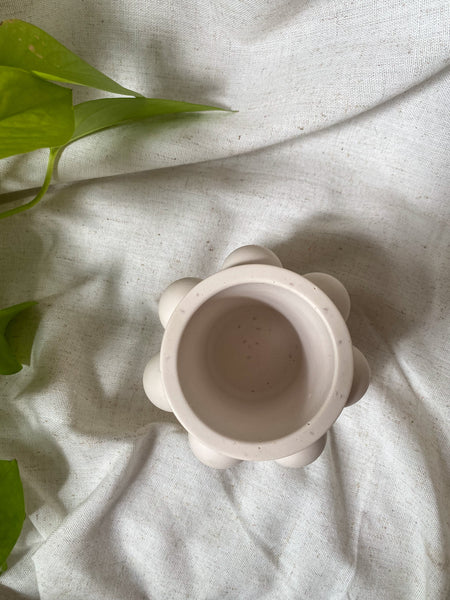 White bubble planter