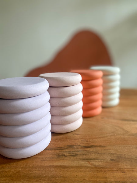 Bubble jar with lid